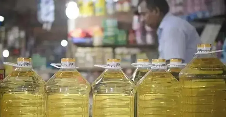 রোজায় সংকট ঠেকাতে কানাডা থেকে আসছে ২ কোটি ৭১ লাখ লিটার সয়াবিন